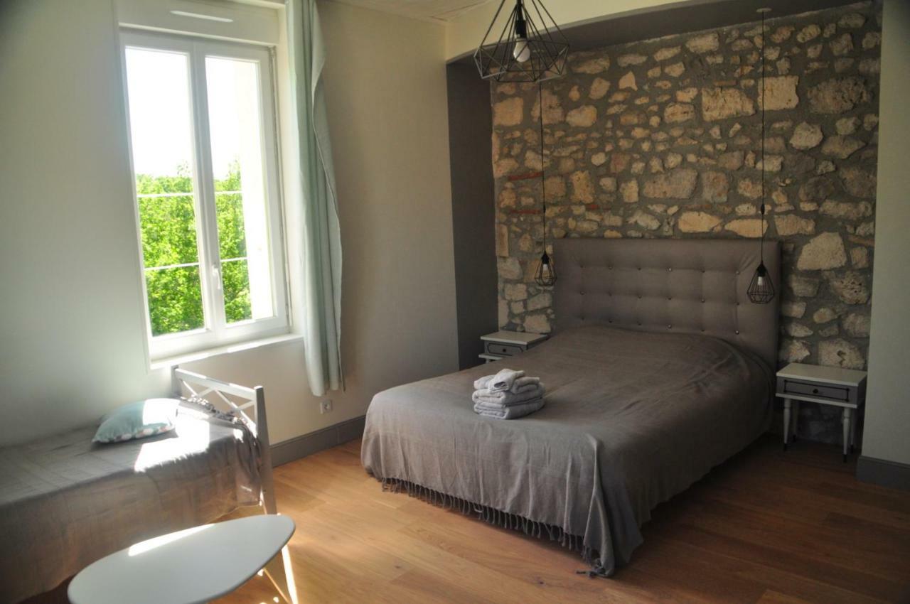 Bed and Breakfast Loustalneou à Saint-Pierre-de-Clairac Extérieur photo